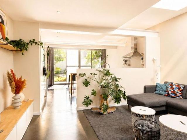 Woning te huur in Wilrijk voor € 1.495 met 2 slaapkamers