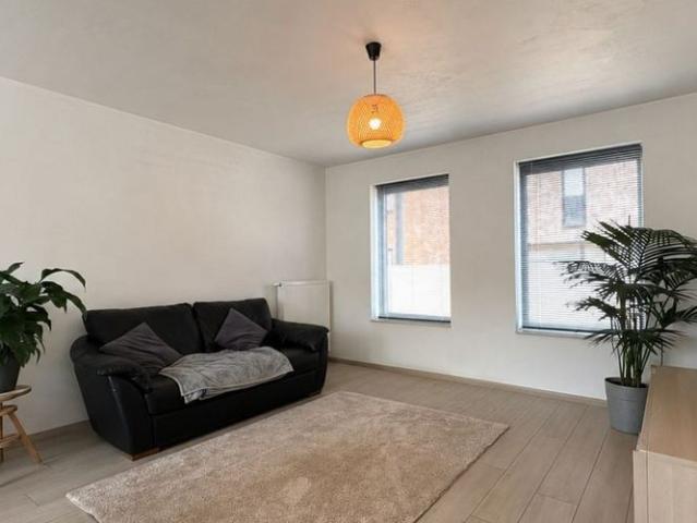 Woning te huur in Zedelgem voor € 1.150 met 4 slaapkamers