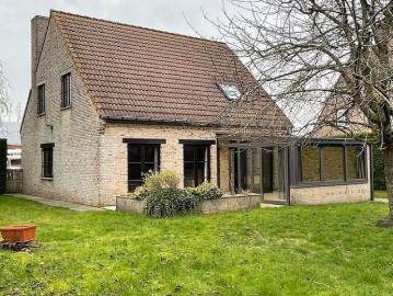 Woning te huur in Zedelgem voor € 1.150 met 3 slaapkamers