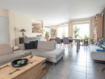 Woning te huur in Zulte voor € 970 met 3 slaapkamers