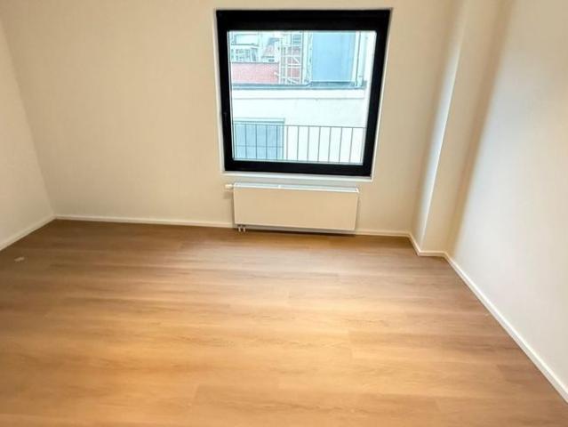 Woning te huur in Antwerpen voor € 1.750 met 2 slaapkamers