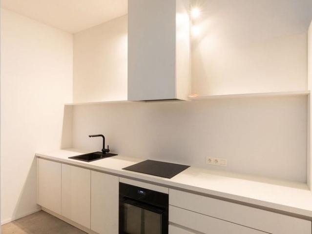 Woning te huur in Antwerpen voor € 1.950 met 2 slaapkamers