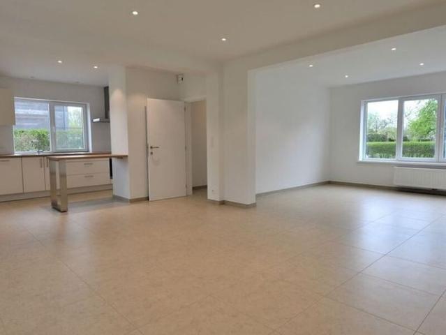 Woning te huur in Boortmeerbeek voor € 1.600 met 3 slaapkamers