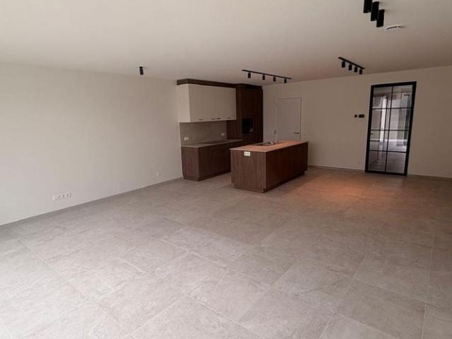 Woning te huur in Boechout voor € 1.650 met 3 slaapkamers