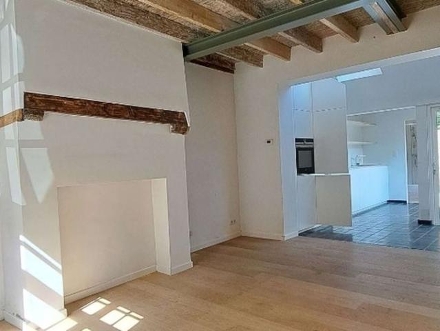 Woning te huur in Brugge voor € 800 met 1 slaapkamer
