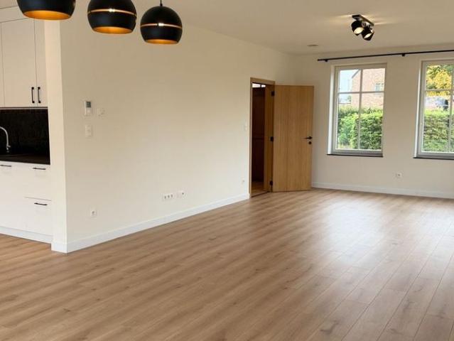 Woning te huur in Diepenbeek voor € 1.500 met 3 slaapkamers