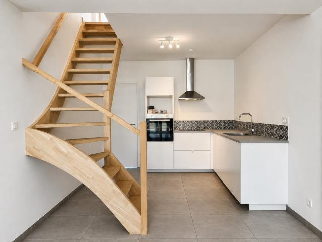 Gerenoveerde woning met 3 slaapkamers, tuin en garage