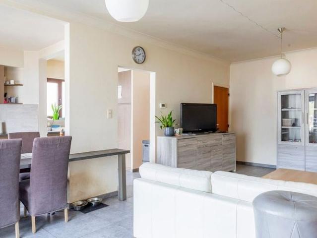 Woning te huur in Eeklo voor € 1.000 met 4 slaapkamers