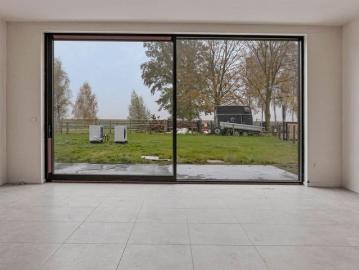 Woning te huur in Eeklo voor € 1.290 met 4 slaapkamers