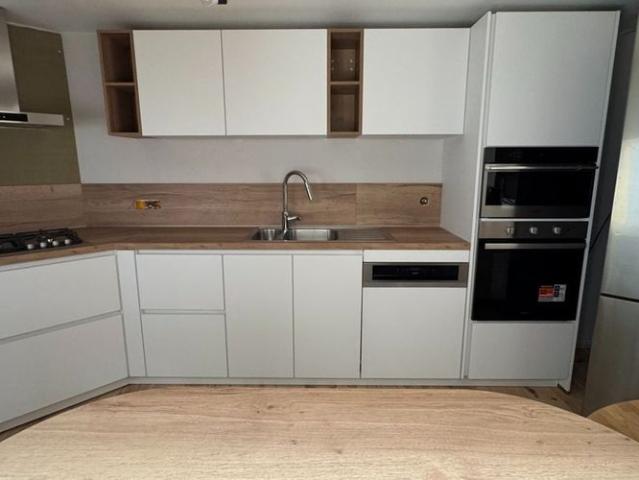 Woning te huur in Elsene voor € 2.700 met 3 slaapkamers