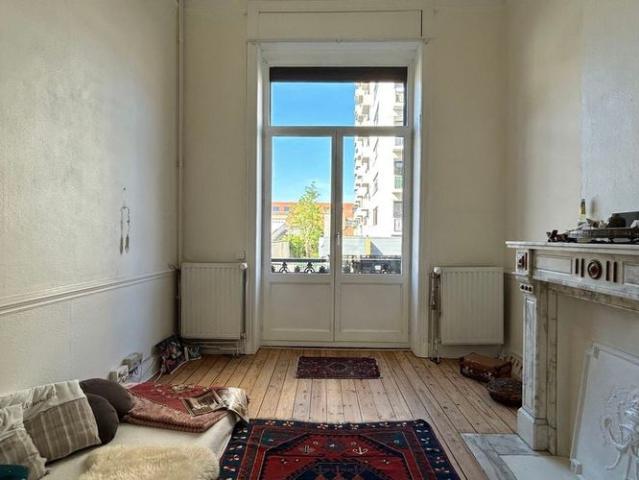 Woning te huur in Elsene voor € 2.800 met 4 slaapkamers
