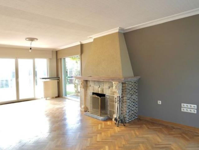 Woning te huur in Ertvelde voor € 2.500 met 5 slaapkamers