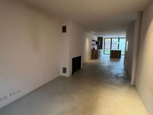Woning te huur in Gentbrugge voor € 1.475 met 3 slaapkamers