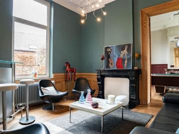 Woning te huur in Ghlin voor € 2.500 met 4 slaapkamers