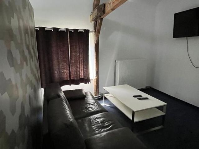 Woning te huur in Hamme voor € 2.500 met 7 slaapkamers