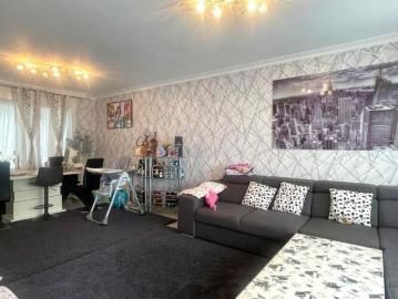 Woning te huur in Harelbeke voor € 900 met 3 slaapkamers