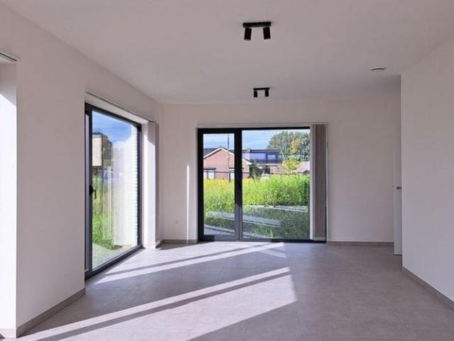 Woning te huur in Heers voor € 1.300 met 3 slaapkamers