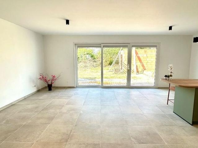 Woning te huur in Heers voor € 1.450 met 3 slaapkamers