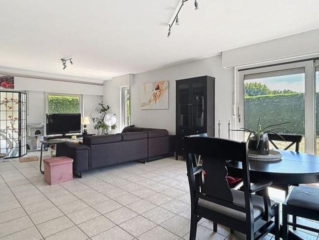 Woning te huur in Herseaux voor € 1.300 met 4 slaapkamers