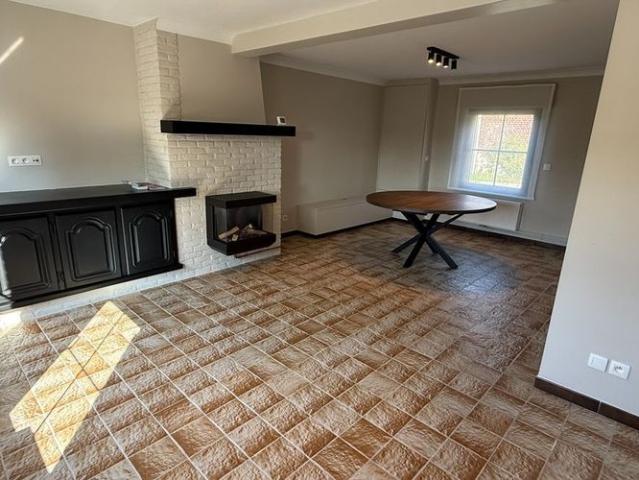Woning te huur in Ichtegem voor € 950 met 3 slaapkamers