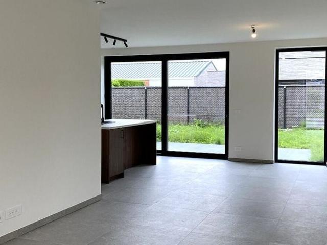 Woning te huur in Izegem voor € 1.250 met 3 slaapkamers