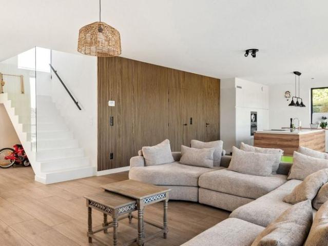 Woning te huur in Kalmthout voor € 2.750 met 4 slaapkamers