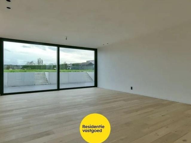 Woning te huur in Kortemark voor € 1.200 met 3 slaapkamers