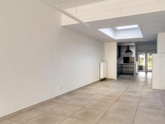 Woning te huur in Kortrijk voor € 940 met 3 slaapkamers