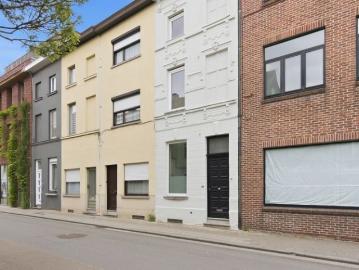 Woning te huur in Kortrijk voor € 950 met 3 slaapkamers