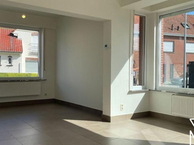 Woning te huur in Kuurne voor € 900 met 3 slaapkamers