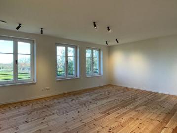 Woning te huur in Lochristi voor € 2.300 met 4 slaapkamers