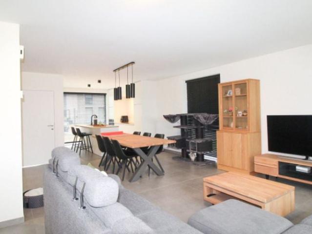 Woning te huur in Meulebeke voor € 1.050 met 3 slaapkamers