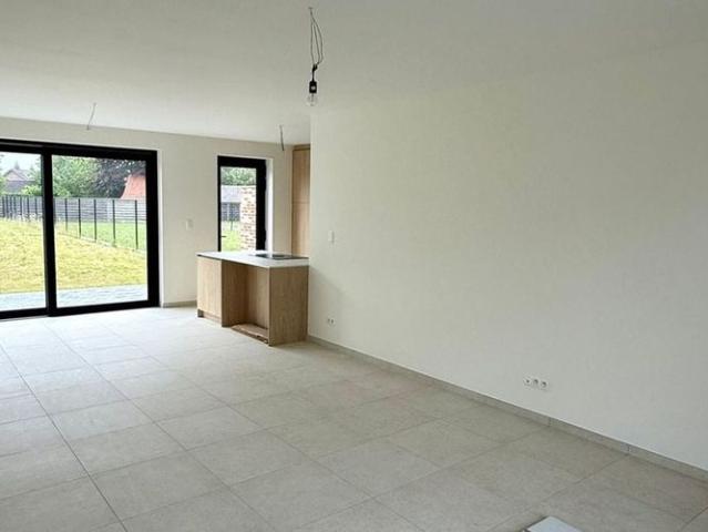 Woning te huur in Molenbeersel voor € 1.550 met 5 slaapkamers