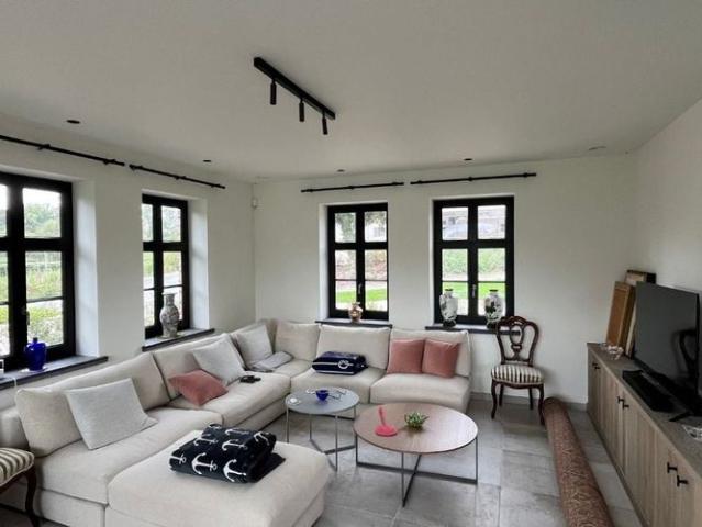 Woning te huur in Munkzwalm voor € 3.200 met 5 slaapkamers