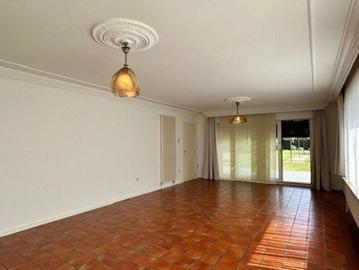 Woning te huur in Neeroeteren voor € 1.100 met 3 slaapkamers