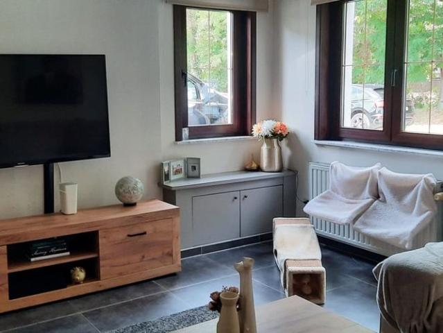 Woning te huur in Neeroeteren voor € 950 met 3 slaapkamers