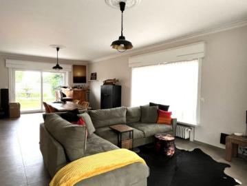 Woning te huur in Oostrozebeke voor € 1.150 met 4 slaapkamers