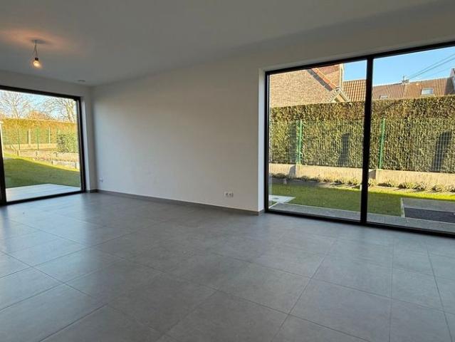Woning te huur in Ottergem voor € 1.350 met 3 slaapkamers