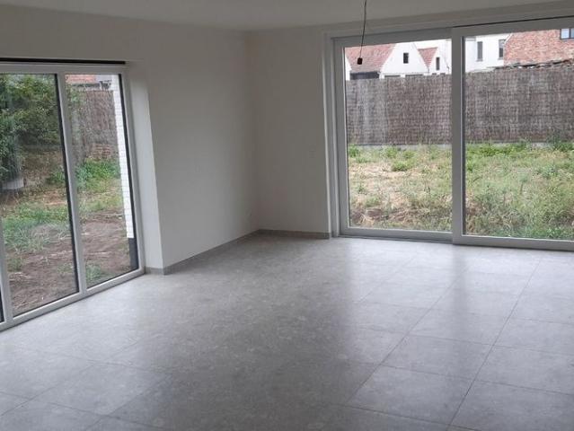 Woning te huur in Petegem aan de Schelde voor € 1.300 met 3 slaapkamers