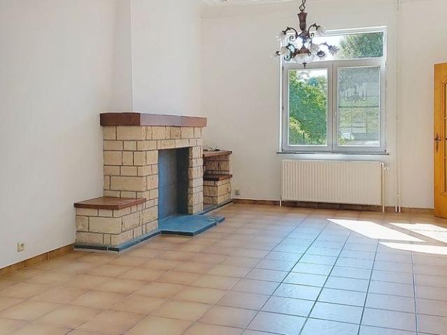 Woning te huur in Petit Hallet voor € 1.050 met 3 slaapkamers