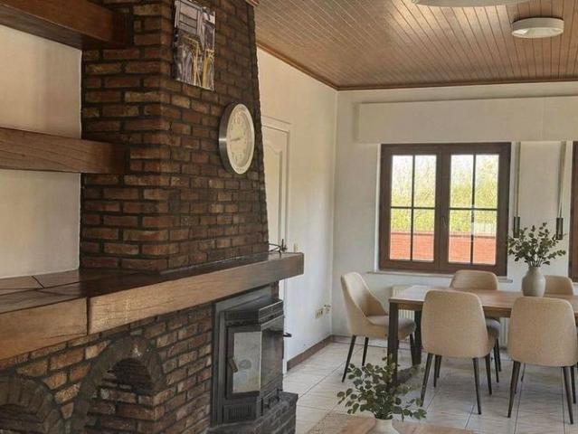 Woning te huur in Ranst voor € 1.350 met 4 slaapkamers