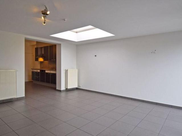 Woning te huur in Roeselare voor € 795 met 2 slaapkamers