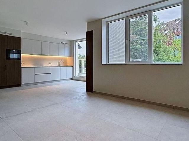 Woning te huur in Roeselare voor € 875 met 2 slaapkamers