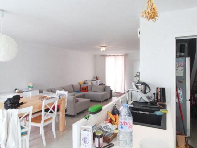 Woning te huur in Roeselare voor € 995 met 3 slaapkamers