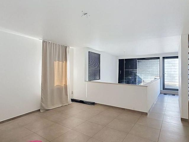 Woning te huur in Roeselare voor € 1.050 met 2 slaapkamers
