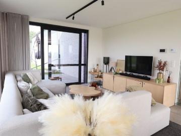 Woning te huur in Roeselare voor € 1.175 met 4 slaapkamers