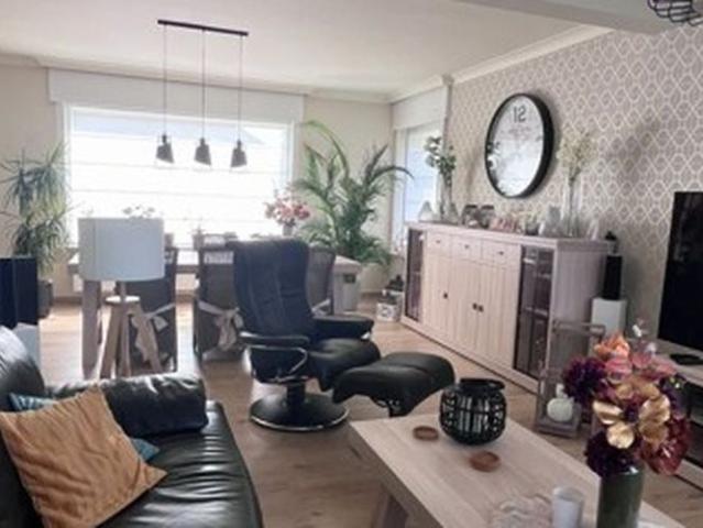 Woning te huur in Roeselare voor € 1.500 met 4 slaapkamers