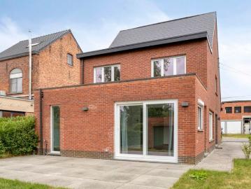 Woning te huur in Rotselaar voor € 1.350 met 3 slaapkamers