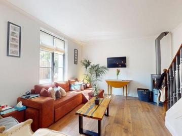 Woning te huur in Schaarbeek voor € 2.800 met 4 slaapkamers