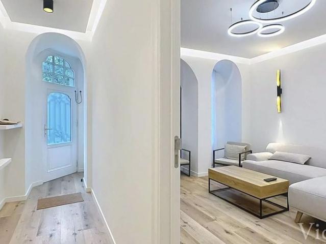 Woning te huur in Schaarbeek voor € 4.500 met 7 slaapkamers